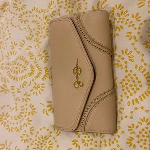 Jessica Simpson wallet